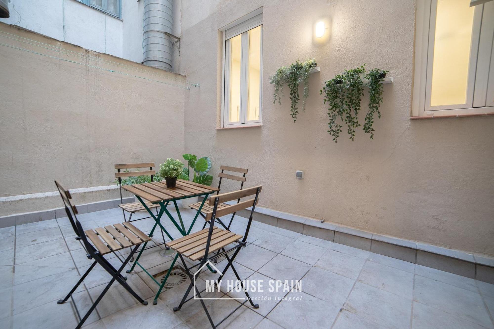 Myhousespain - Acogedor Piso Con Patio En Chamberi マドリード エクステリア 写真